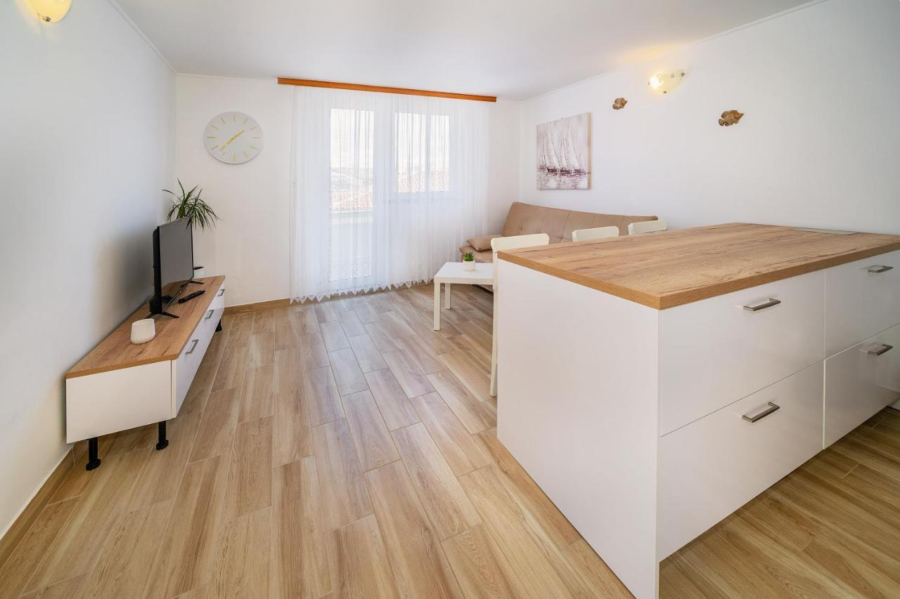 Ara-Bane Apartment Baska  Luaran gambar